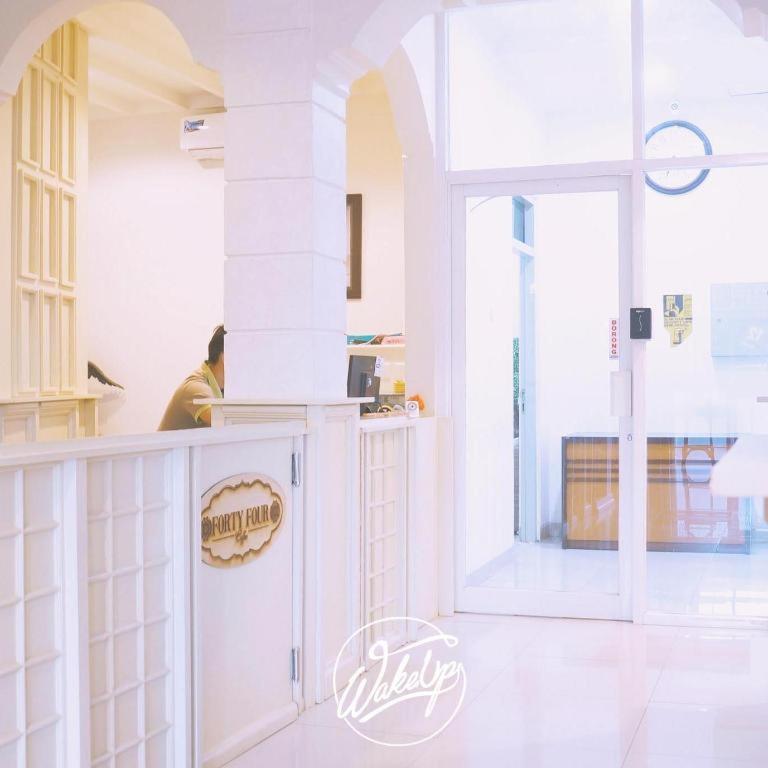 Wakeup Homestay Джокякарта Екстериор снимка