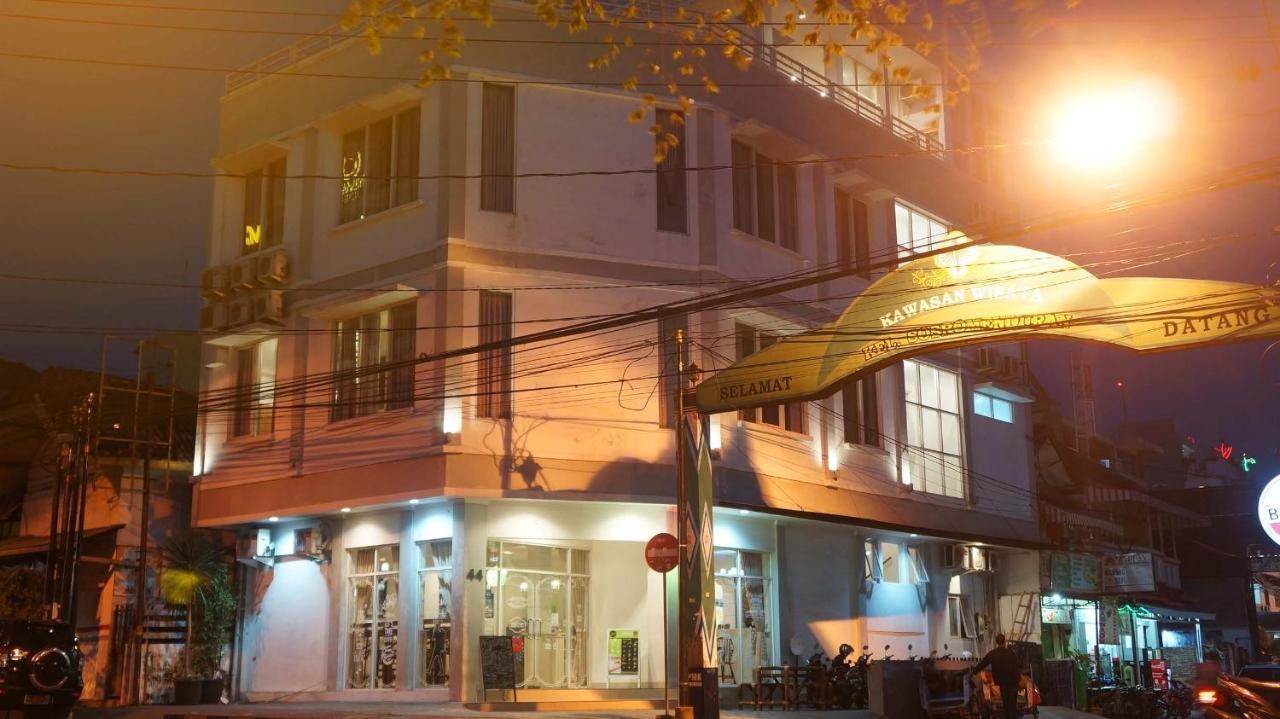 Wakeup Homestay Джокякарта Екстериор снимка